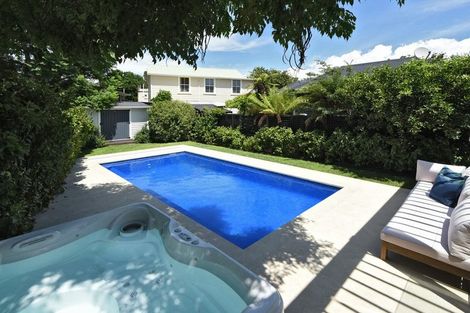 Photo of property in 18 Kowhai Street, Mount Eden, Auckland, 1024