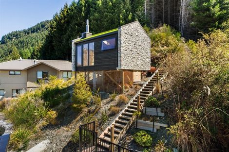 Photo of property in 45 Dart Place, Fernhill, Queenstown, 9300
