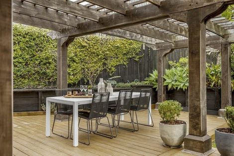 Photo of property in 22 Tui Brae, Beachlands, Auckland, 2018