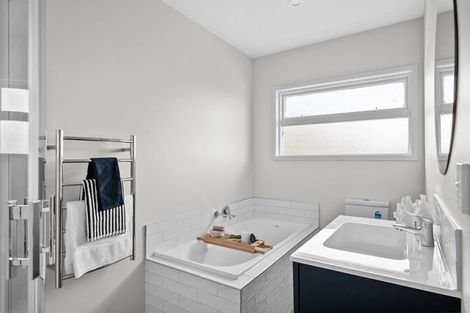 Photo of property in 97 Palmers Road, New Brighton, Christchurch, 8083