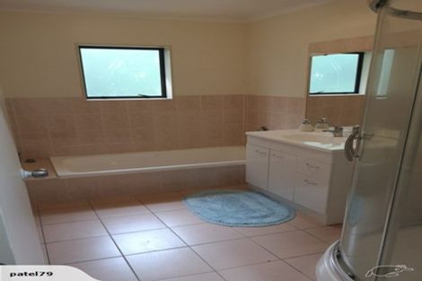 Photo of property in 37 Westglen Place, Ranui, Auckland, 0612