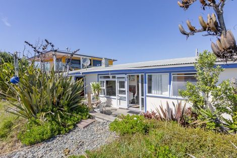 Photo of property in 265 Clifton Road, Te Awanga, 4102