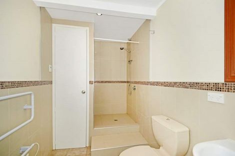 Photo of property in 50 Moore Street, Hillcrest, Auckland, 0627