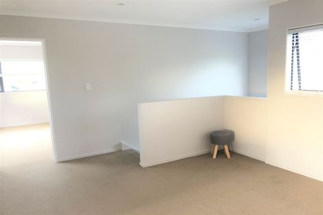 Photo of property in 43 Mili Way, Ranui, Auckland, 0612