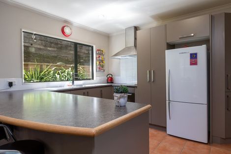 Photo of property in 3c Duncan Street, Tawa, Wellington, 5028