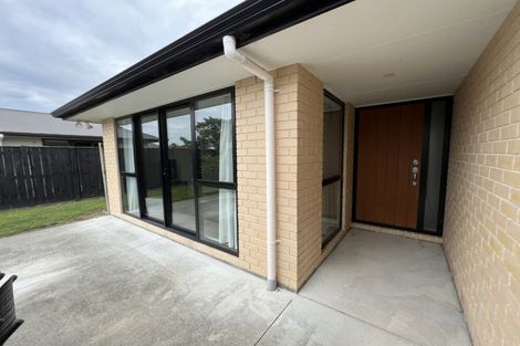 Photo of property in 47 Weston Avenue, Roslyn, Palmerston North, 4414