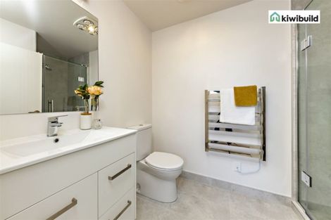 Photo of property in 73 Walsh Road, Papakura, 2110