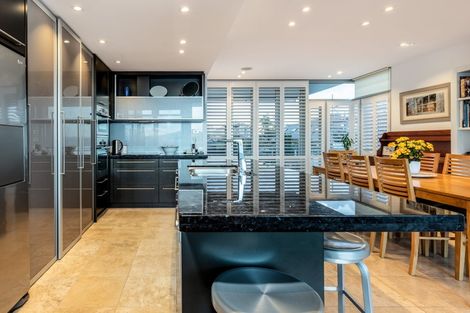 Photo of property in 3/245 Hurstmere Road, Takapuna, Auckland, 0622