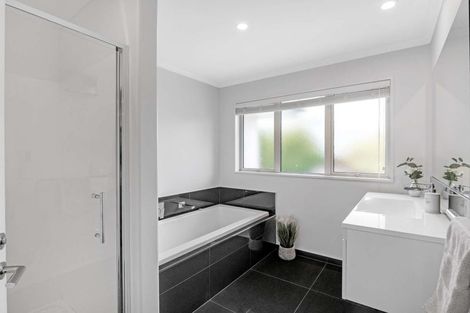 Photo of property in 128 Halswell Junction Road, Halswell, Christchurch, 8025