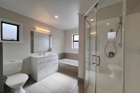 Photo of property in 66 Wellington Street, Pukekohe, 2120