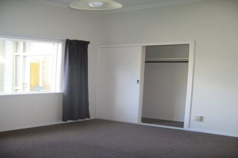 Photo of property in 3-5 Knoll Street, Island Bay, Wellington, 6023