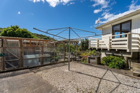 Photo of property in 34 Takapuwahia Drive, Takapuwahia, Porirua, 5022
