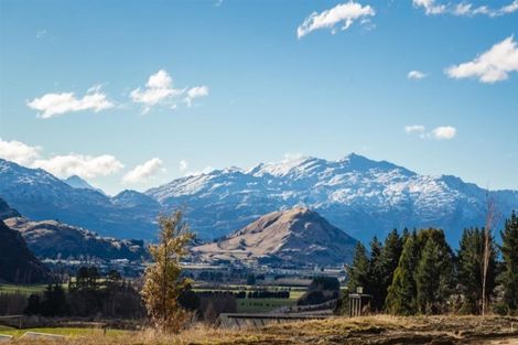Photo of property in 16 Double Cone Road, Jacks Point, Queenstown, 9371