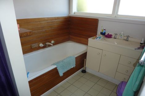 Photo of property in 35 Landy Street, Dallington, Christchurch, 8061