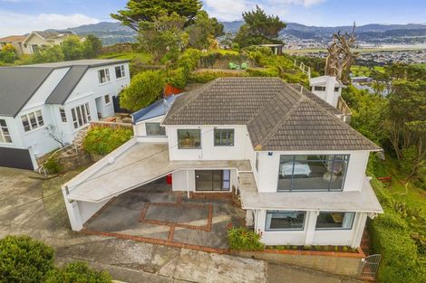 Photo of property in 77 Sidlaw Street, Strathmore Park, Wellington, 6022