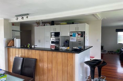 Photo of property in 32 Golf Road, New Lynn, Auckland, 0600