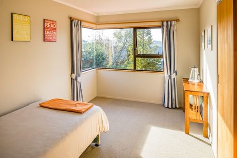Photo of property in 12 Doon Grove, Papakowhai, Porirua, 5024