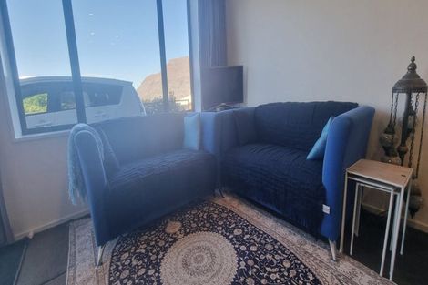 Photo of property in 50 Wynyard Crescent, Fernhill, Queenstown, 9300