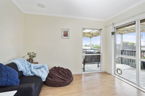 Photo of property in 70 Intrepid Crescent, Beachlands, Auckland, 2018