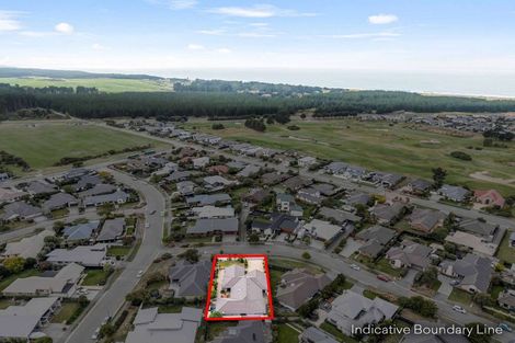 Photo of property in 27 Foresters Crescent, Parklands, Christchurch, 8083