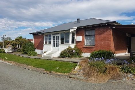 Photo of property in 60 Avenue Road, West End, Timaru, 7910