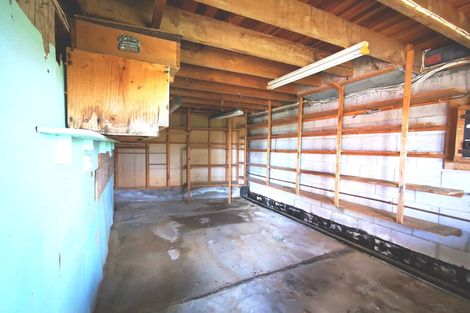 Photo of property in 1 Sealy Road, Torbay, Auckland, 0630