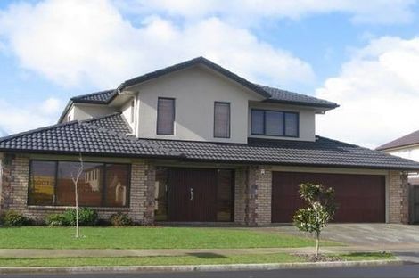 Photo of property in 14 Walter Haddrell Crescent, Flat Bush, Auckland, 2016