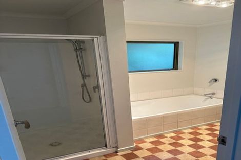 Photo of property in 74 Lonsdale Street, Belleknowes, Dunedin, 9011