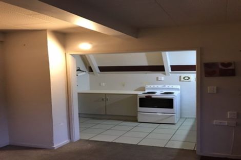 Photo of property in 2/2 Dowse Drive, Maungaraki, Lower Hutt, 5010