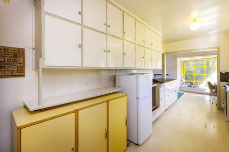 Photo of property in 11 Richard Grove, Stokes Valley, Lower Hutt, 5019