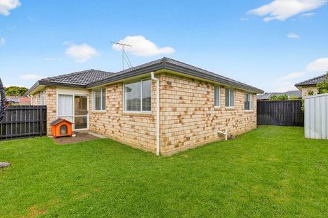 Photo of property in 31 Magnolia Drive, Waiuku, 2123