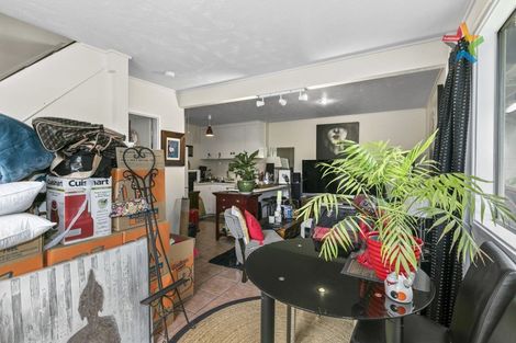 Photo of property in 17 Maple Grove, Maungaraki, Lower Hutt, 5010