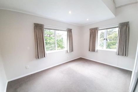Photo of property in 70a Coronation Road, Hillcrest, Auckland, 0627