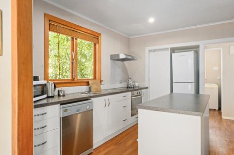 Photo of property in 28 Leon Street, Riverdale, Gisborne, 4010