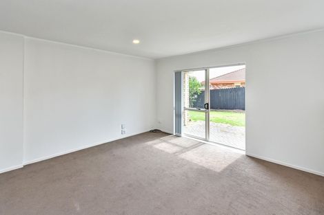 Photo of property in 32 Sheriff Place, Randwick Park, Auckland, 2105
