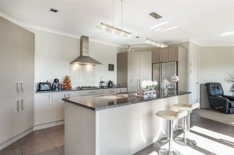 Photo of property in 64 Te Huia Drive, Flagstaff, Hamilton, 3210