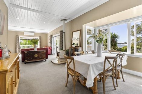 Photo of property in 10a Waterview Road, Stanley Point, Auckland, 0624
