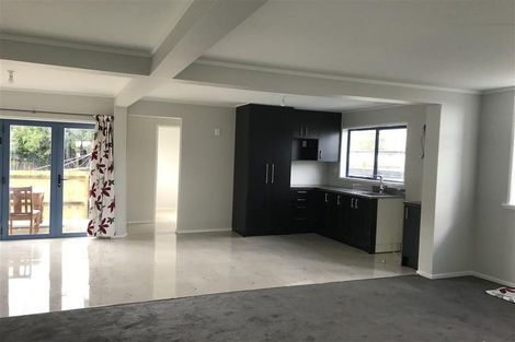 Photo of property in 2 Marr Road, Manurewa, Auckland, 2102