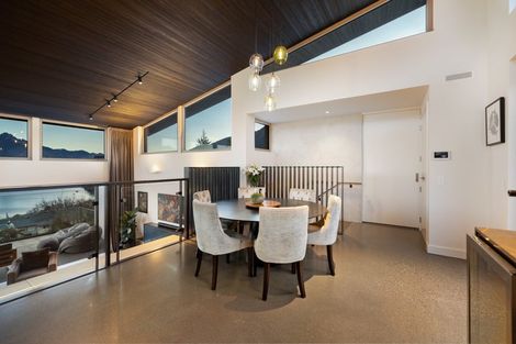 Photo of property in 52 Suburb Street, Queenstown, 9300