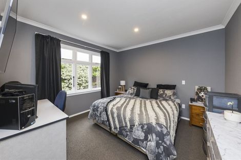 Photo of property in 5 Wood Street, Takaro, Palmerston North, 4410