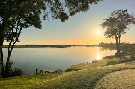 Photo of property in 281 Cove Road, Waipu, 0582