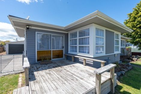 Photo of property in 5 Guy Place, Melville, Hamilton, 3206