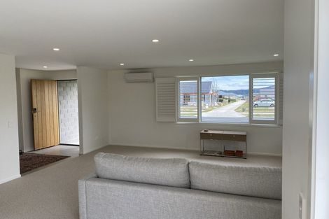 Photo of property in 180 Harakeke Drive, Wharewaka, Taupo, 3330
