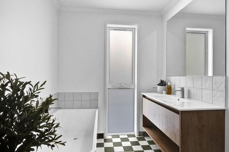 Photo of property in 53 Rata Street, Hawera, 4610