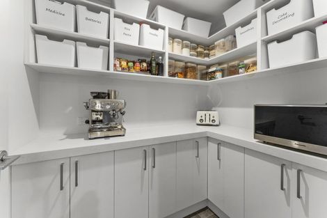 Photo of property in 16 Magnetic Place, Cromwell, 9310