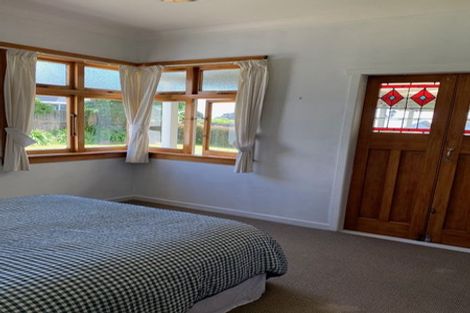 Photo of property in 58 Govett Avenue, Frankleigh Park, New Plymouth, 4310