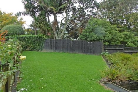 Photo of property in 166 Mellons Road, Mellons Bay, Auckland, 2014