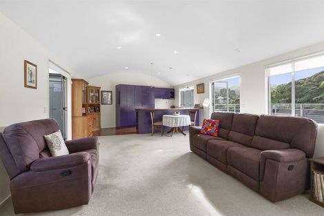 Photo of property in 2 Reserve Road, Plimmerton, Porirua, 5026