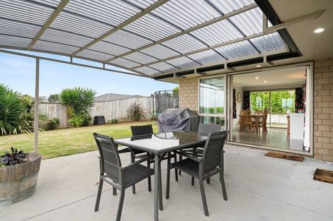 Photo of property in 1 Elena Place, Welcome Bay, Tauranga, 3112