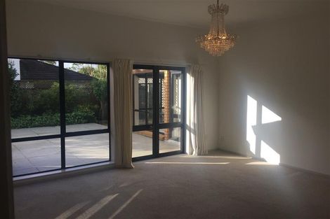 Photo of property in 21 Glucina Avenue, West Harbour, Auckland, 0618